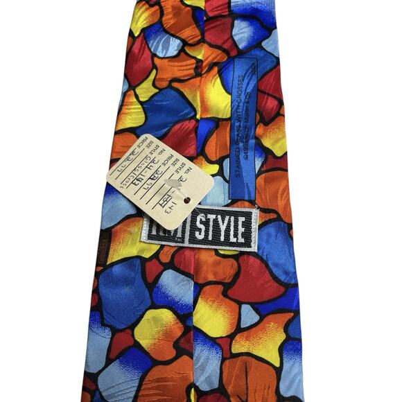 Vintage 1998 Ralph Marlin stained Glass With Crosses Rm Style Novelty Neck Tie - Picture 3 of 4